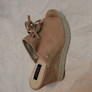 Jones New York Wedge Sandal Boho Size 8.5